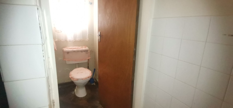 4 Bedroom Property for Sale in Roosheuwel North West